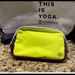 Lululemon Everywhere Belt Bag